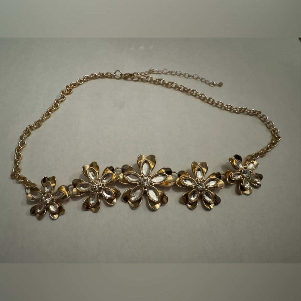 Floral statement necklace